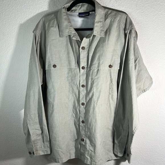 Size XL Patagonia men’s Organic LONG SLEEVE Cotton Button Down oversized Shirt - Picture 1 of 9